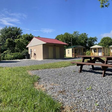 Canal Cabins Paw Paw エクステリア 写真