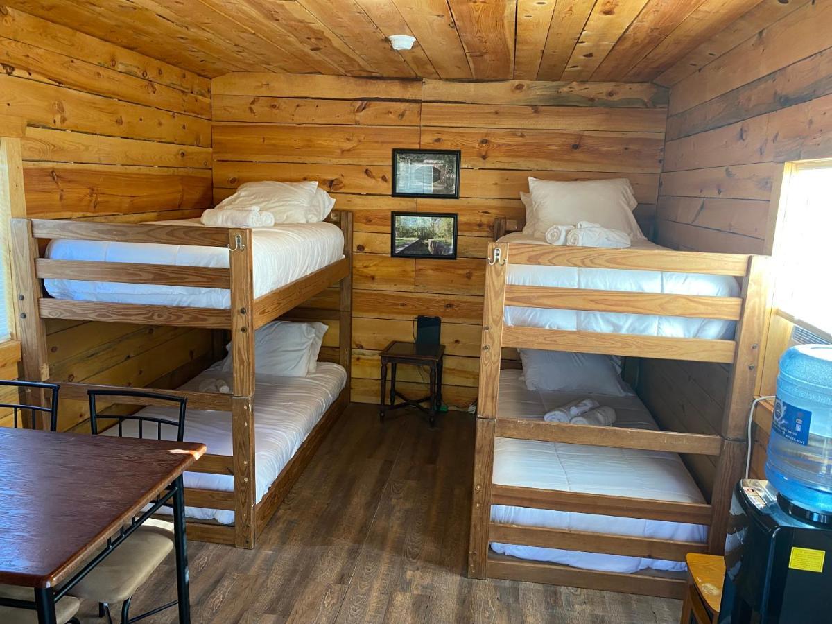 Canal Cabins Paw Paw エクステリア 写真