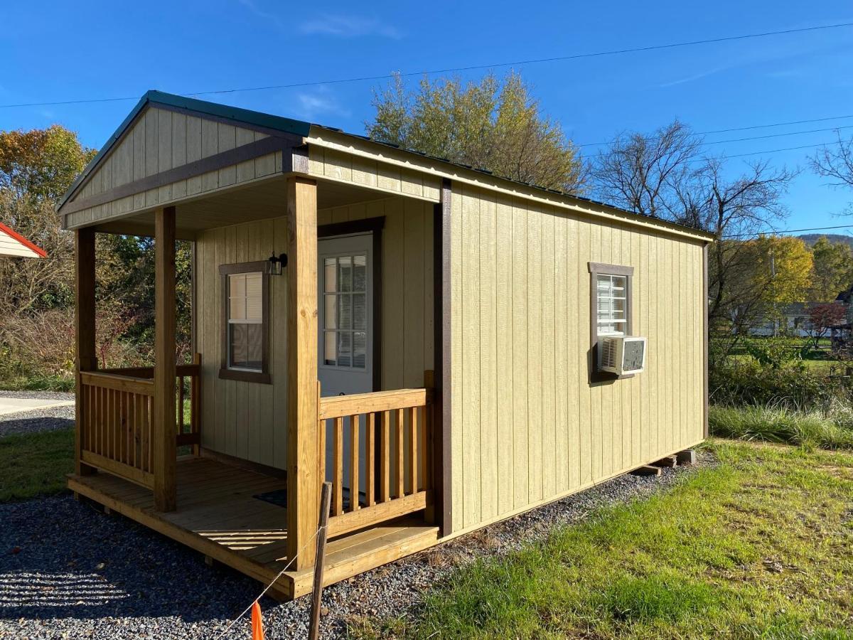 Canal Cabins Paw Paw エクステリア 写真